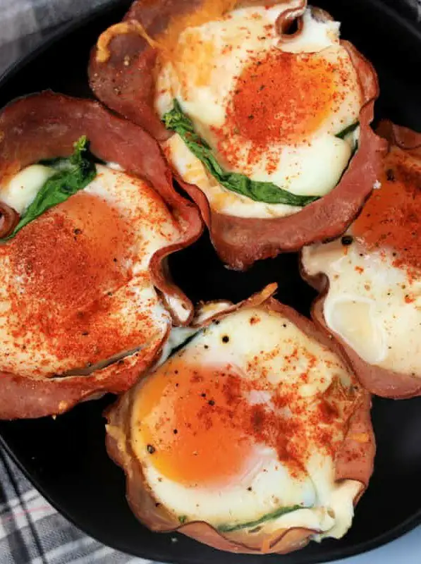 Keto Baked Eggs Cups