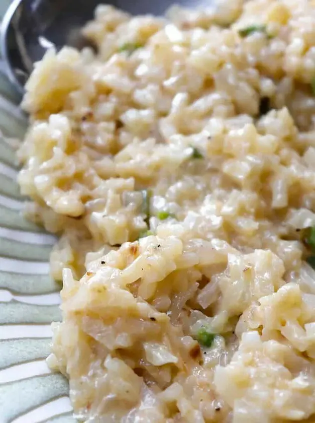 Cheesy Cauliflower Rice with Jalapeno