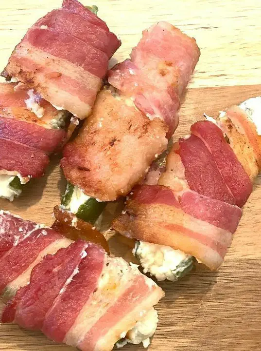 Bacon Wrapped Jalapeño Poppers