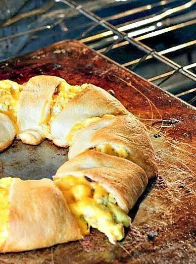 Bacon Egg and Cheese Crescent Ring