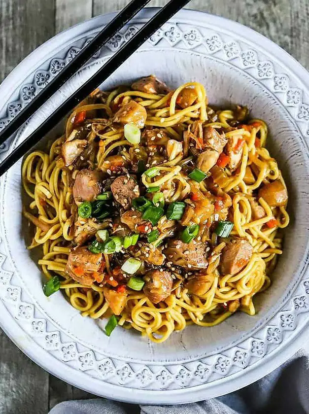 Slow-Cooker Chicken Chow Mein