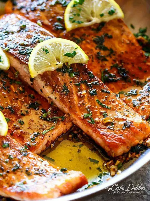 Pan Seared Salmon with Lemon Garlic Butter Sauce