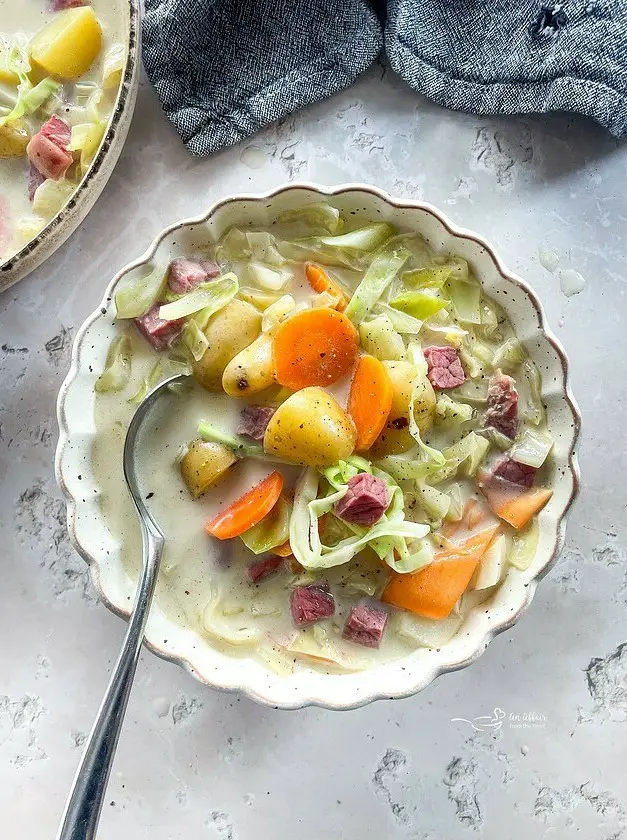 Creamy Corned Beef & Cabbage Soup