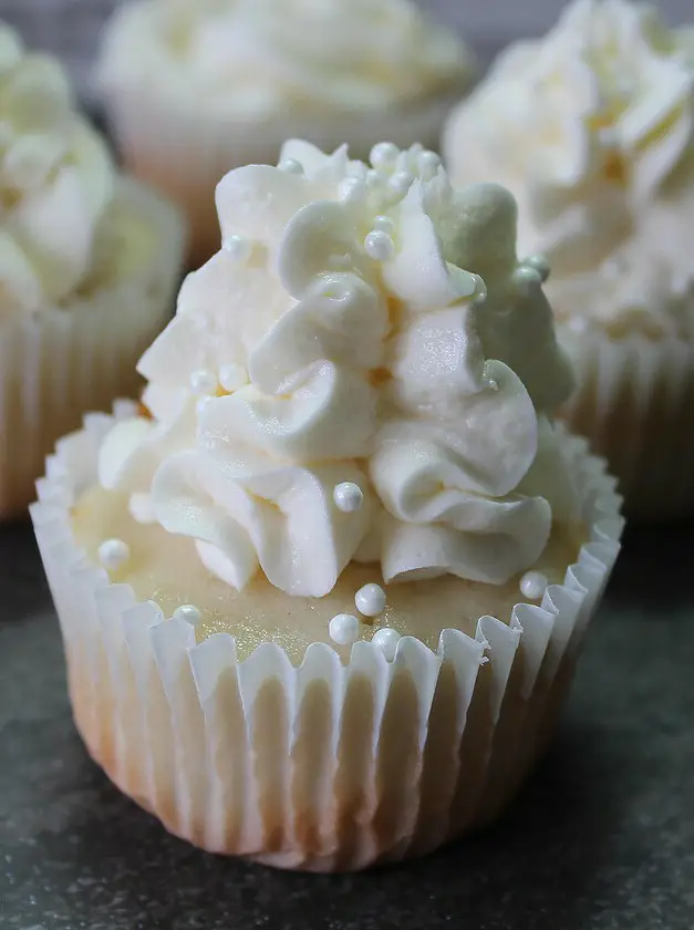 Wedding Cake Cupcake