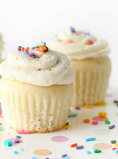 White Wedding Cupcakes