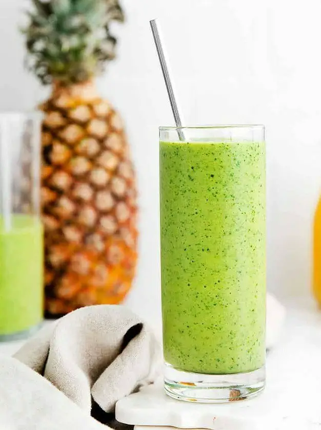 Tropical Spinach Smoothie