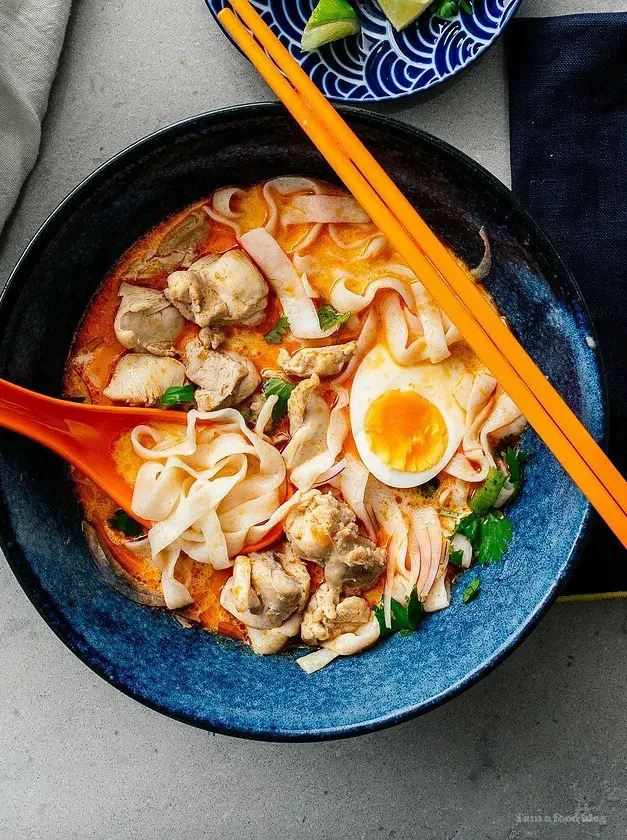 Low Carb Keto-Friendly Thai Red Curry Noodle Soup