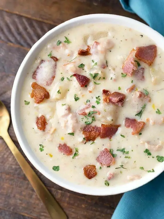 Slow Cooker Clam Chowder