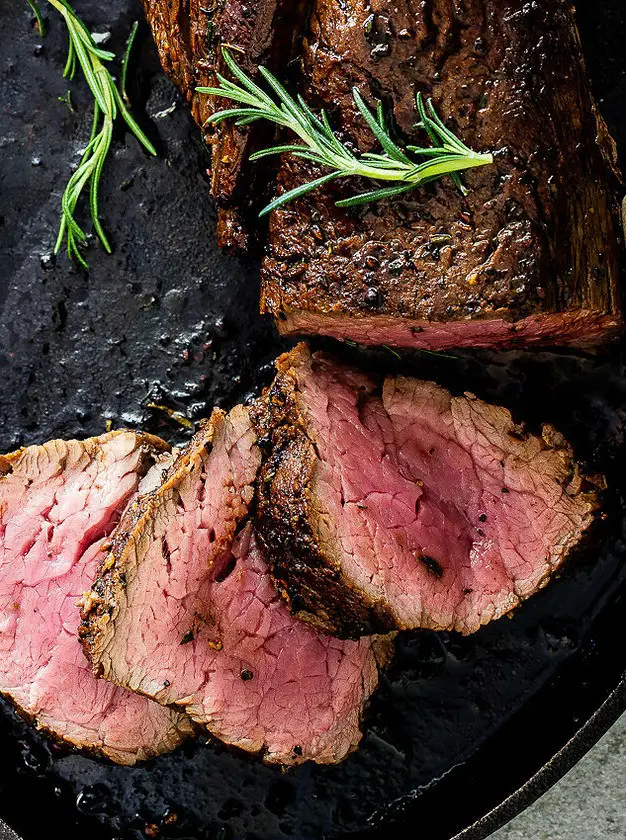 Rosemary-Crusted Beef Fillet with Horseradish Cream