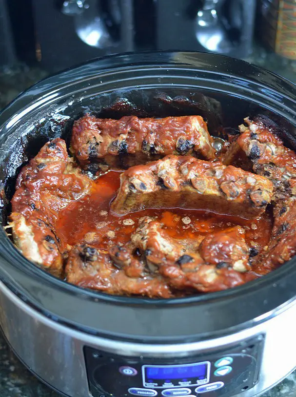 Crock Pot Barbecue Ribs