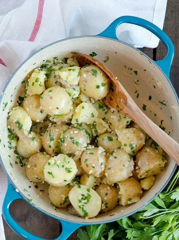 Boiled Baby Potatoes with Garlic and Herb Butter