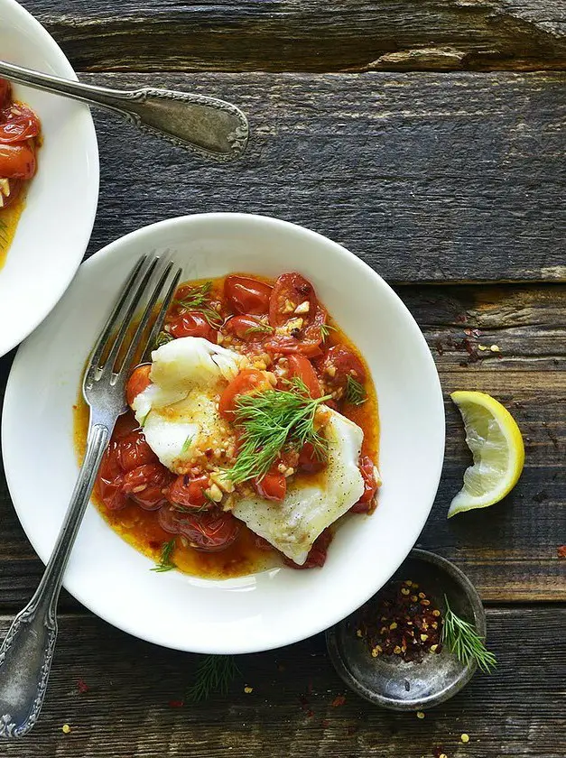 Pan Seared Cod with Tomato Garlic Sauce