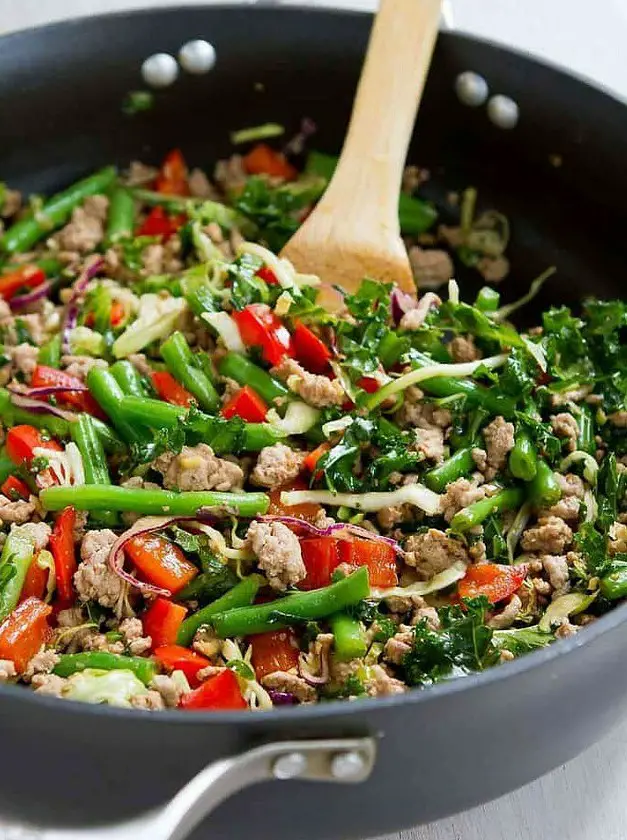 Ground Turkey Stir-Fry with Green Beans & Kale