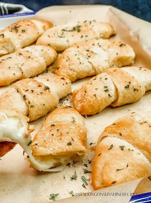 Pillsbury Crescent Rolls with Cheese