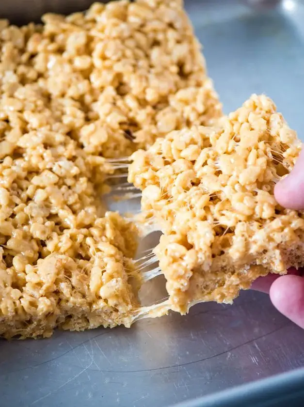 Soft and Chewy Peanut Butter Rice Krispie Treats