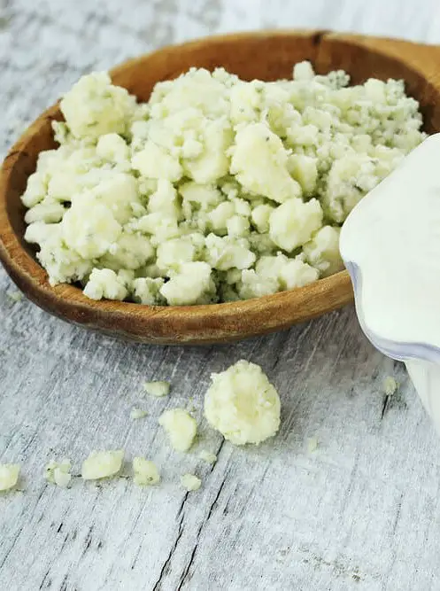 Pheasant Breasts with Blue Cheese Cream Sauce