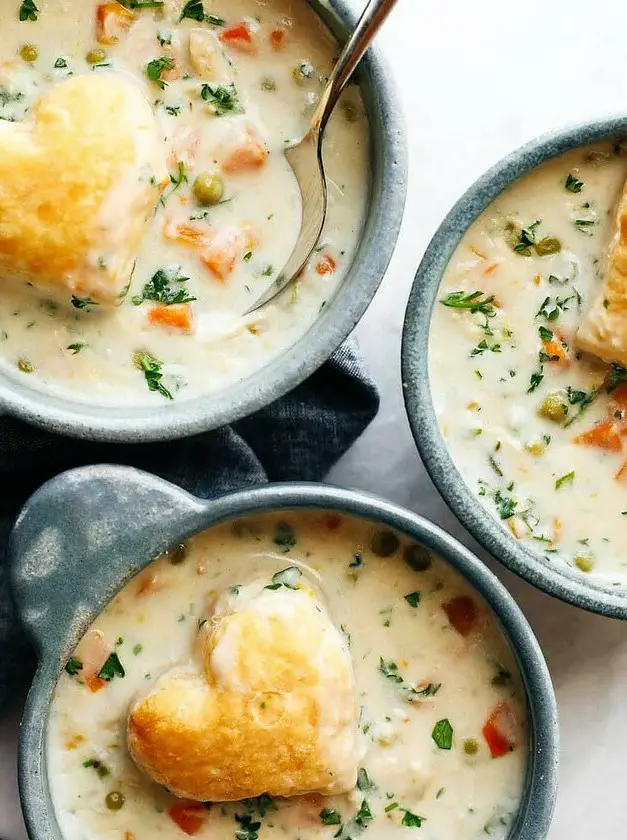 Slow Cooker Chicken Pot Pie Soup