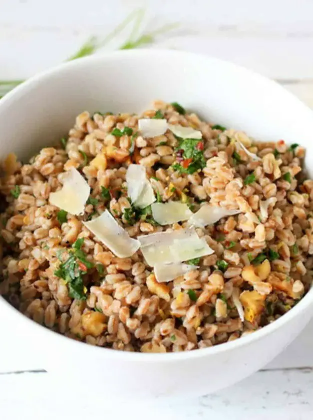 Simple Farro Salad