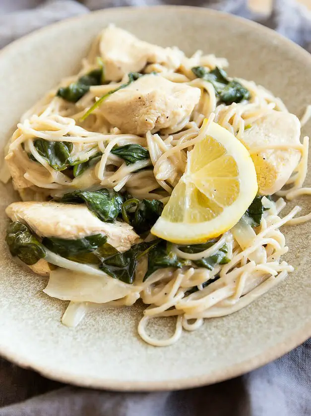 One Pot Lemon Chicken Pasta