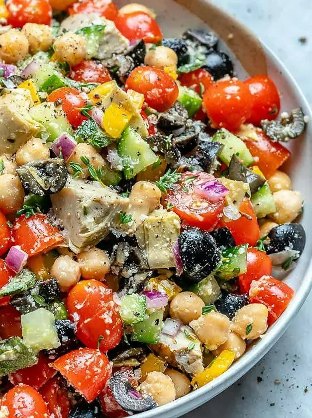 Mediterranean Chickpea Salad