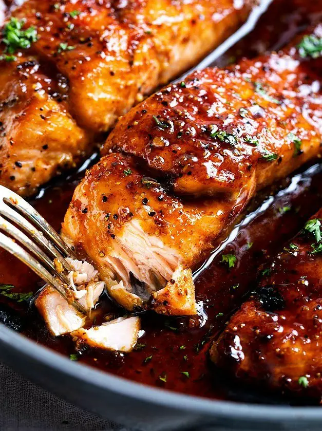 Honey Garlic Glazed Salmon