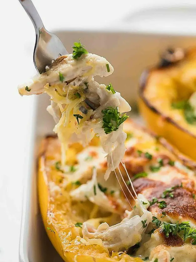 Chicken Alfredo Spaghetti Squash