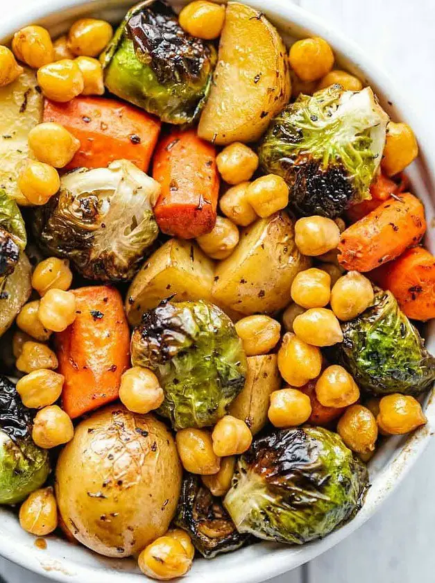 Balsamic-Maple Roasted Veggies & Chickpeas