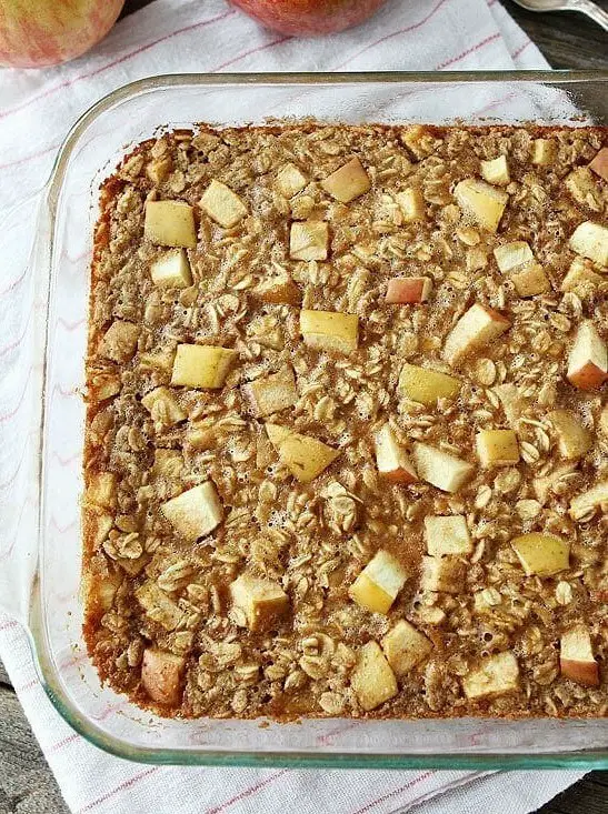 Baked Peanut Butter Apple Oatmeal