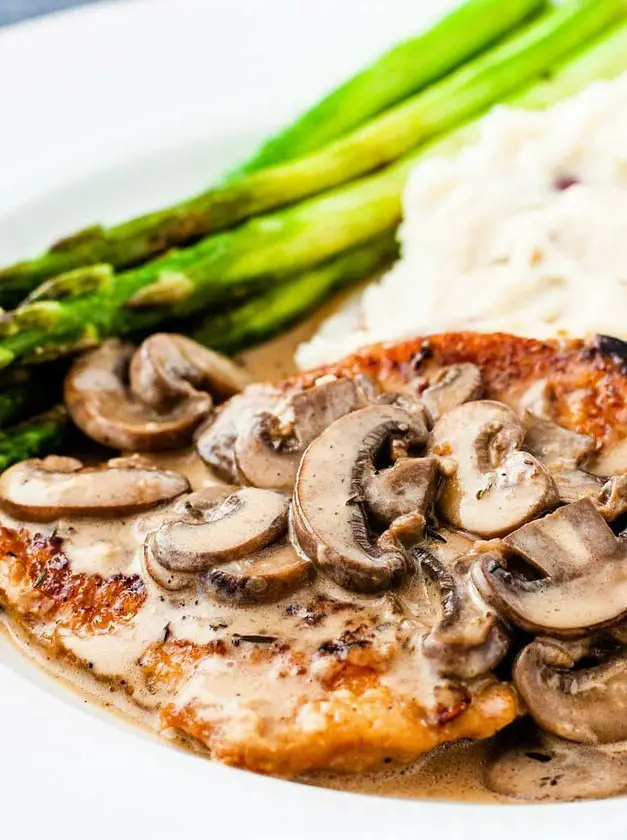 Easy Creamy Chicken Marsala