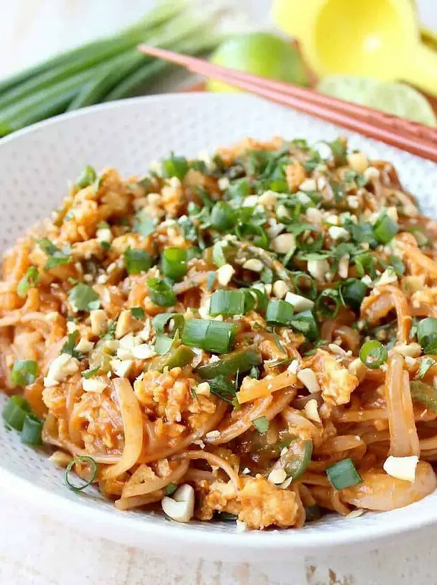 Spicy Vegetable Pad Thai