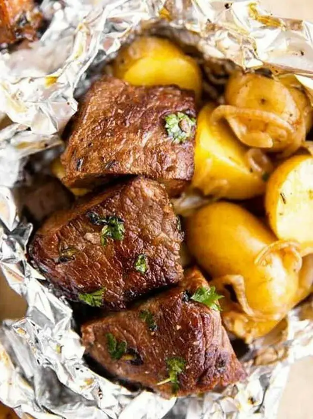 Garlic Butter Steak and Potato Foil Packets