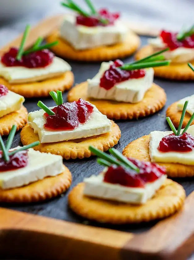 No Bake Cranberry Brie Bites