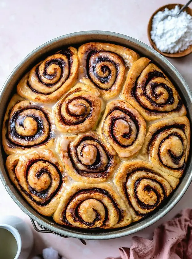 Vegan Cinnamon Rolls