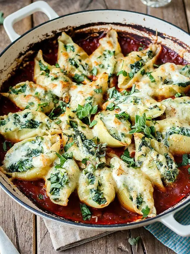 Spinach & Ricotta Stuffed Shells