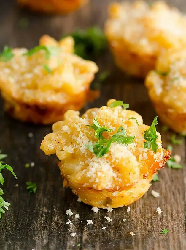 Lobster Mac and Cheese Bites