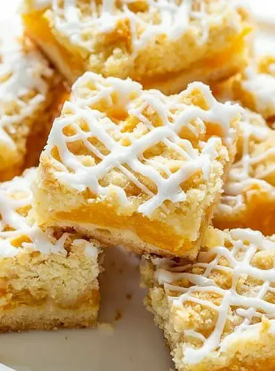 Fresh Peach Crumb Bars