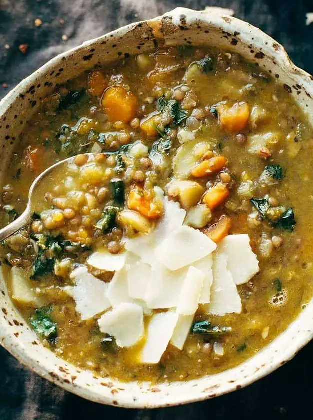 Detox Crockpot Lentil Soup