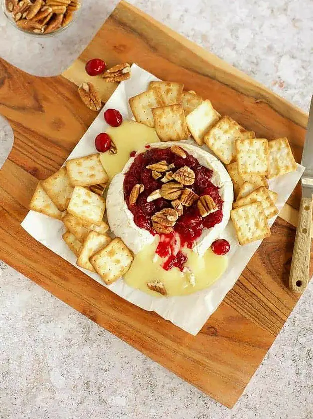 Baked Brie with Cranberry Sauce