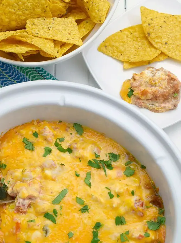 Slow Cooker Fiesta Bean Dip