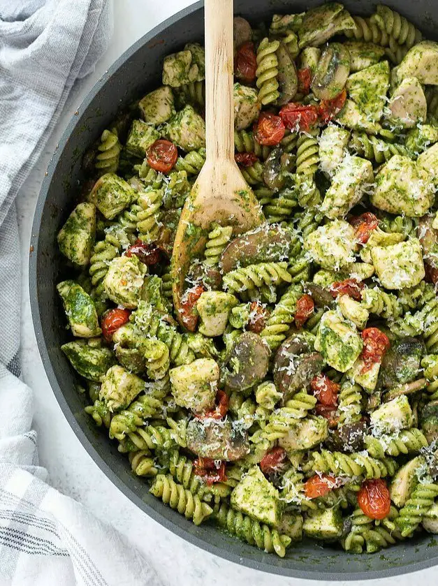 One Pot Chicken Pesto Pasta