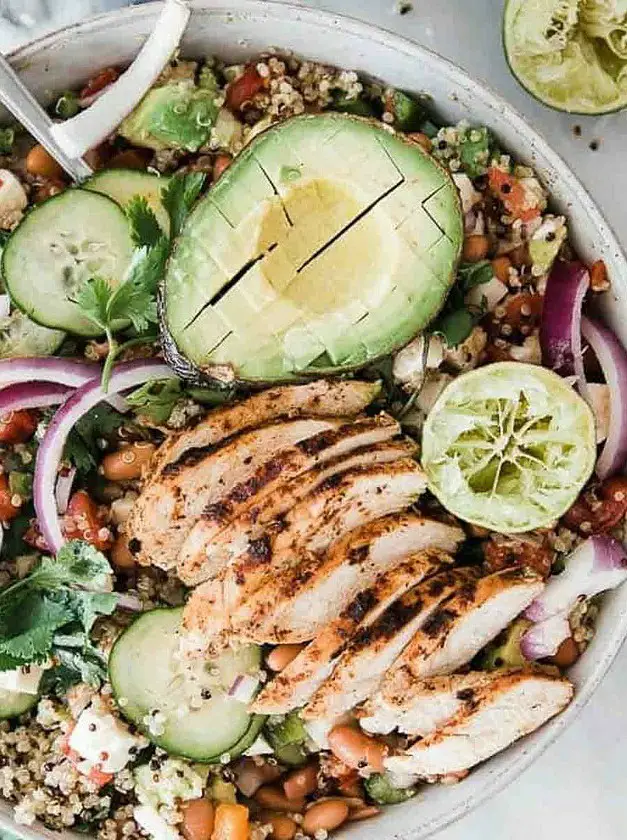 Fresh Mexican Quinoa Bowl