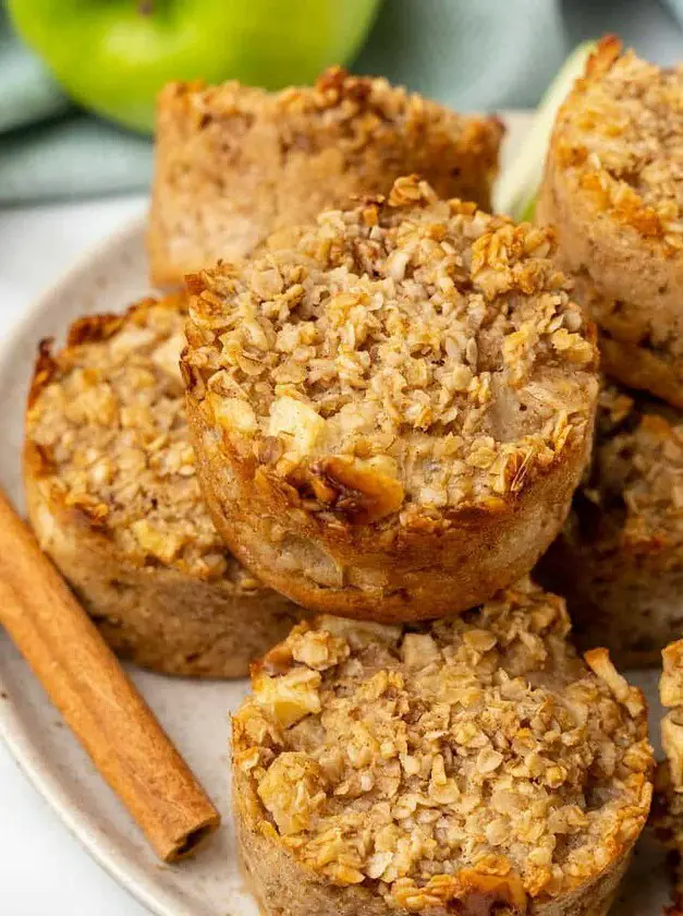 Apple Cinnamon Baked Oatmeal