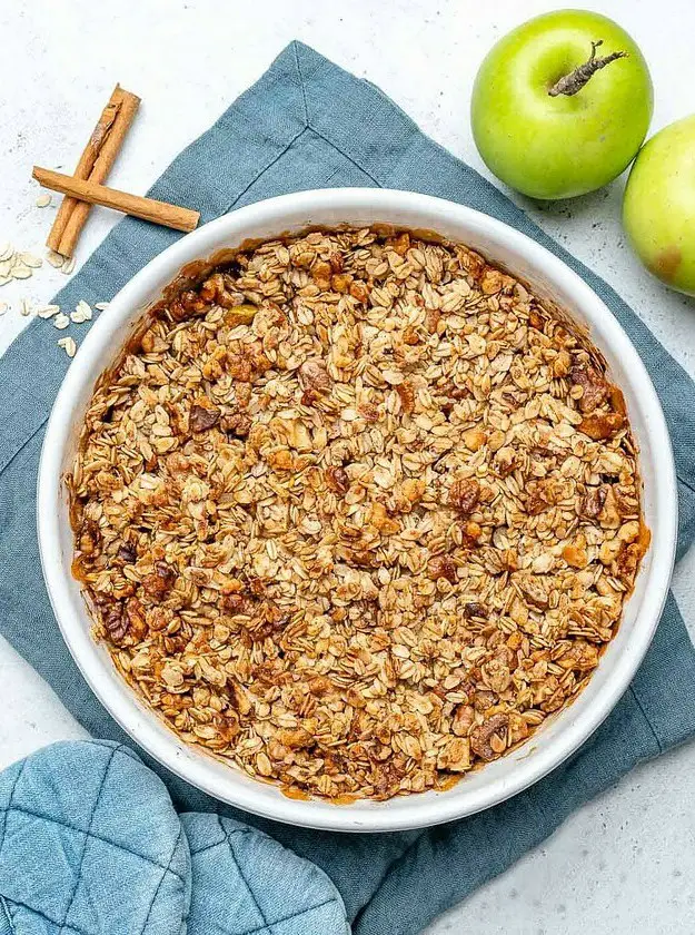 Easy Oatmeal Apple Crumble