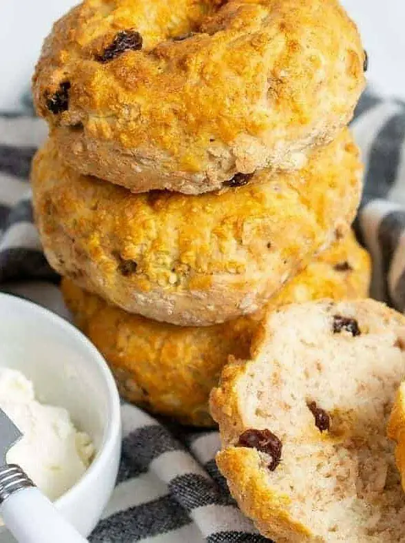 Air Fryer Cinnamon Raisin Bagel