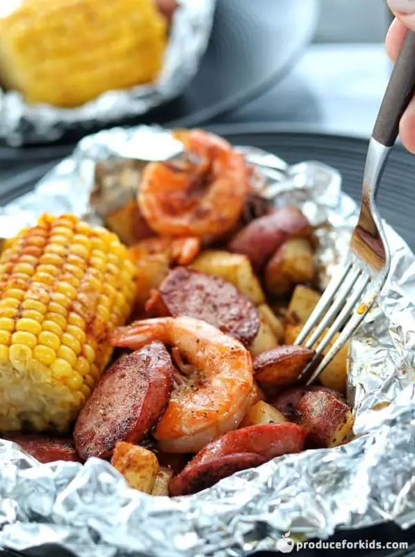 Cajun Shrimp Boil Foil Packets