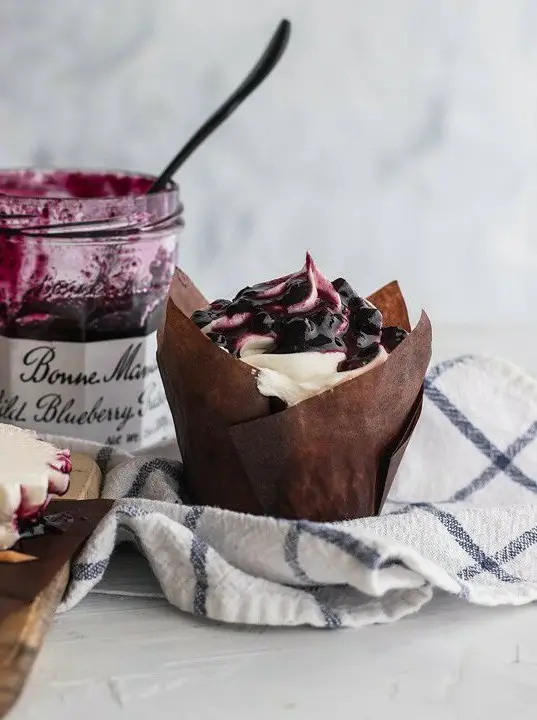 Blueberry Filled Cupcakes