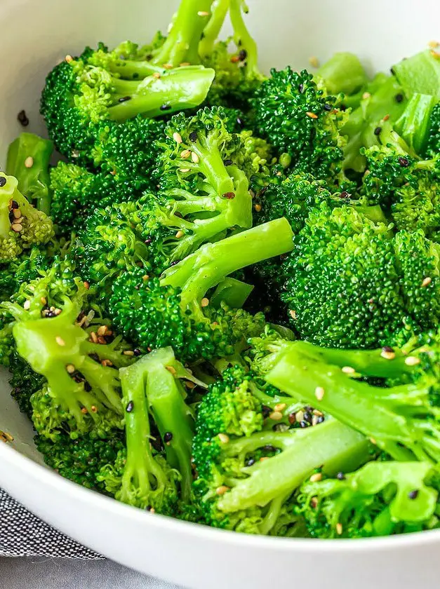 Asian Sesame Broccoli Salad