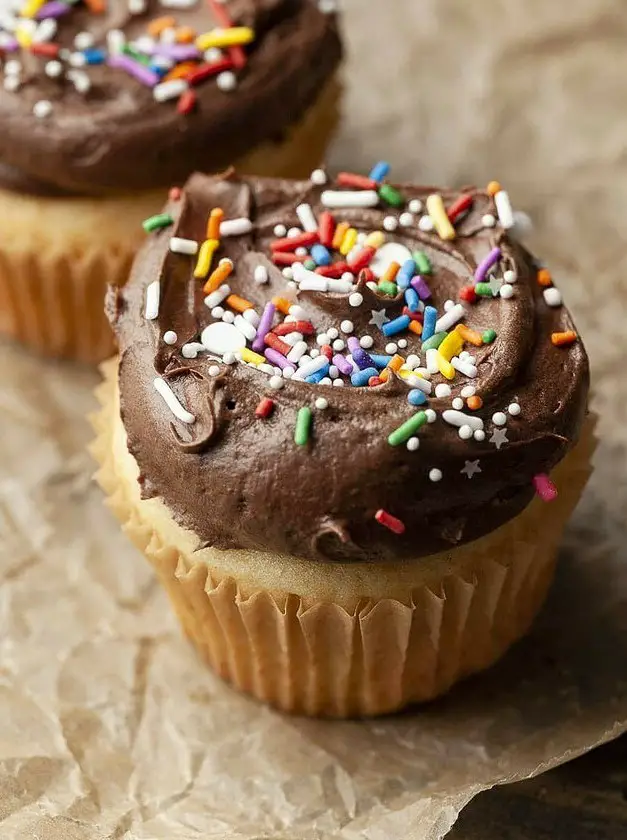 Gluten Free One Bowl Vanilla Cupcakes