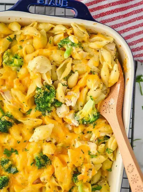 Chicken and Broccoli Noodle Casserole