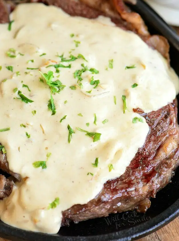 Steaks with Cream Sauce